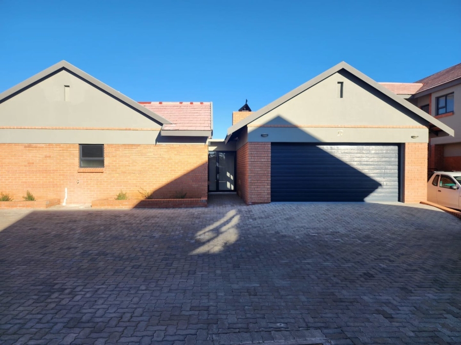 3 Bedroom Property for Sale in Somerton Estate Free State